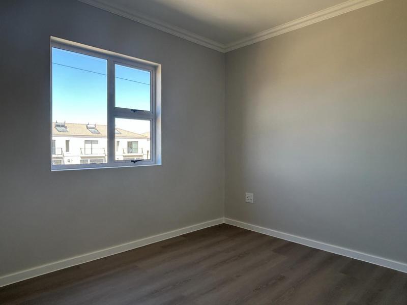 To Let 2 Bedroom Property for Rent in Sunningdale Western Cape